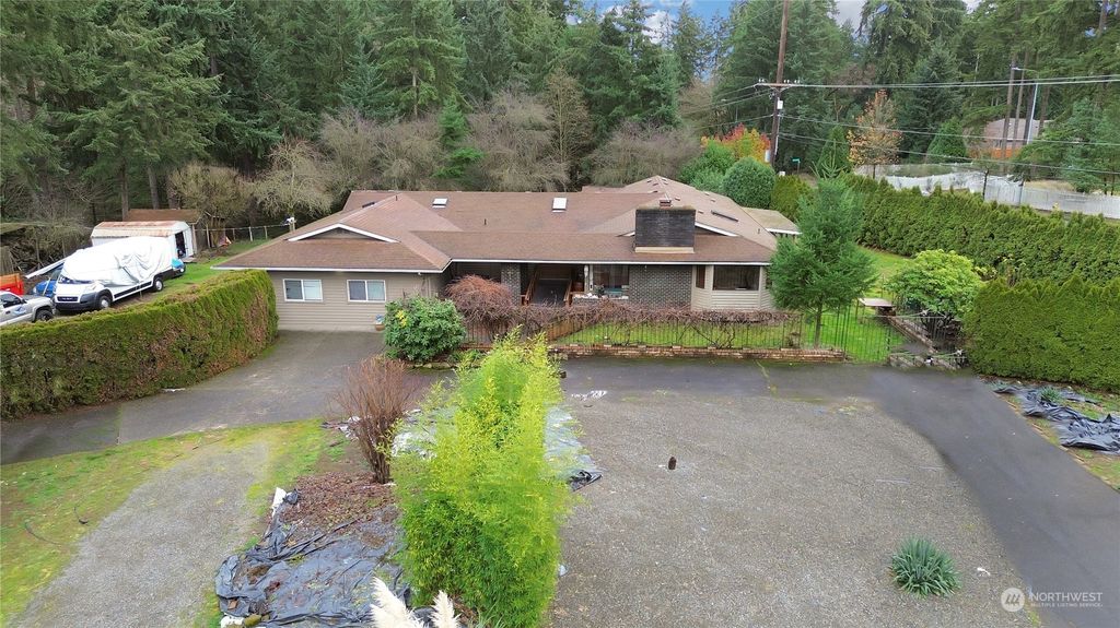 Photo of 35530 6th Avenue SW, Federal Way, WA 98023 (MLS # 2317224)