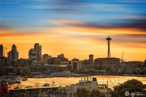 2020 Eastlake Avenue E Seattle WA 98102