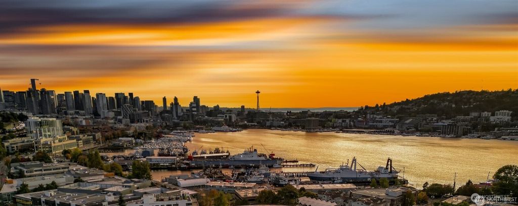 Photo of 2020 Eastlake Avenue E, Seattle, WA 98102 (MLS # 2481300)