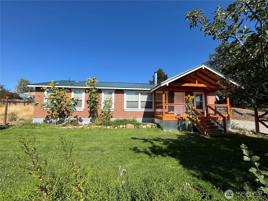 Photo of 920 Castle Avenue, Winthrop, WA 98862 (MLS # 2496051)