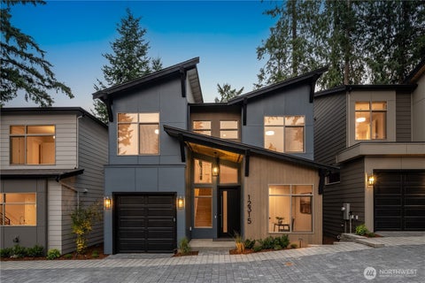 Photo of 12315 NE 70th Lane #2, Kirkland, WA 98033 (MLS # 2565919)