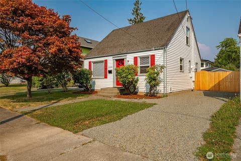 Photo of 2308 Cherry Street, Bellingham, WA 98225 (MLS # 2573566)