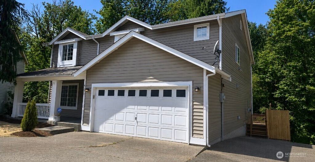 Photo of 9525 S 221st Place, Kent, WA 98031 (MLS # 2544312)