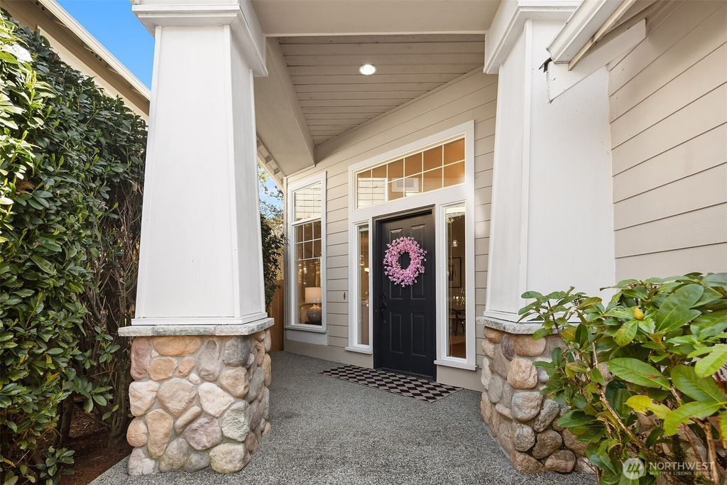 Photo of 21011 SE 35th Place, Sammamish, WA 98075 (MLS # 2365311)