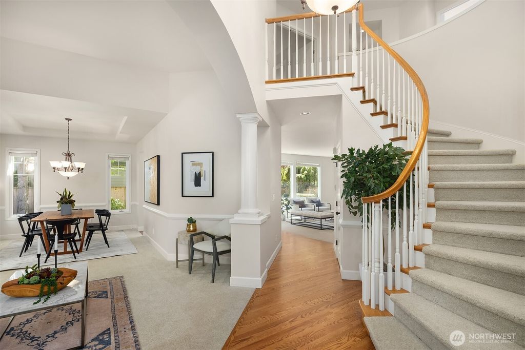 Photo of 21011 SE 35th Place, Sammamish, WA 98075 (MLS # 2365311)