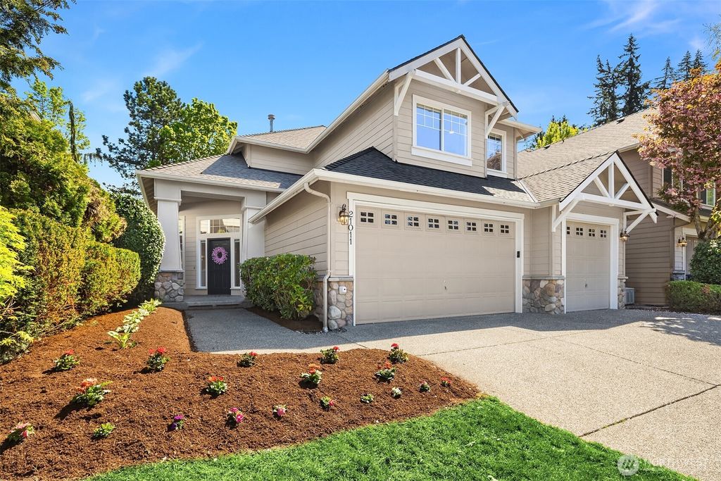 Photo of 21011 SE 35th Place, Sammamish, WA 98075 (MLS # 2365311)