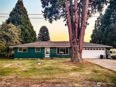 Photo of 1900 Sparrs Lane, Burlington, WA 98233 (MLS # 2431949)
