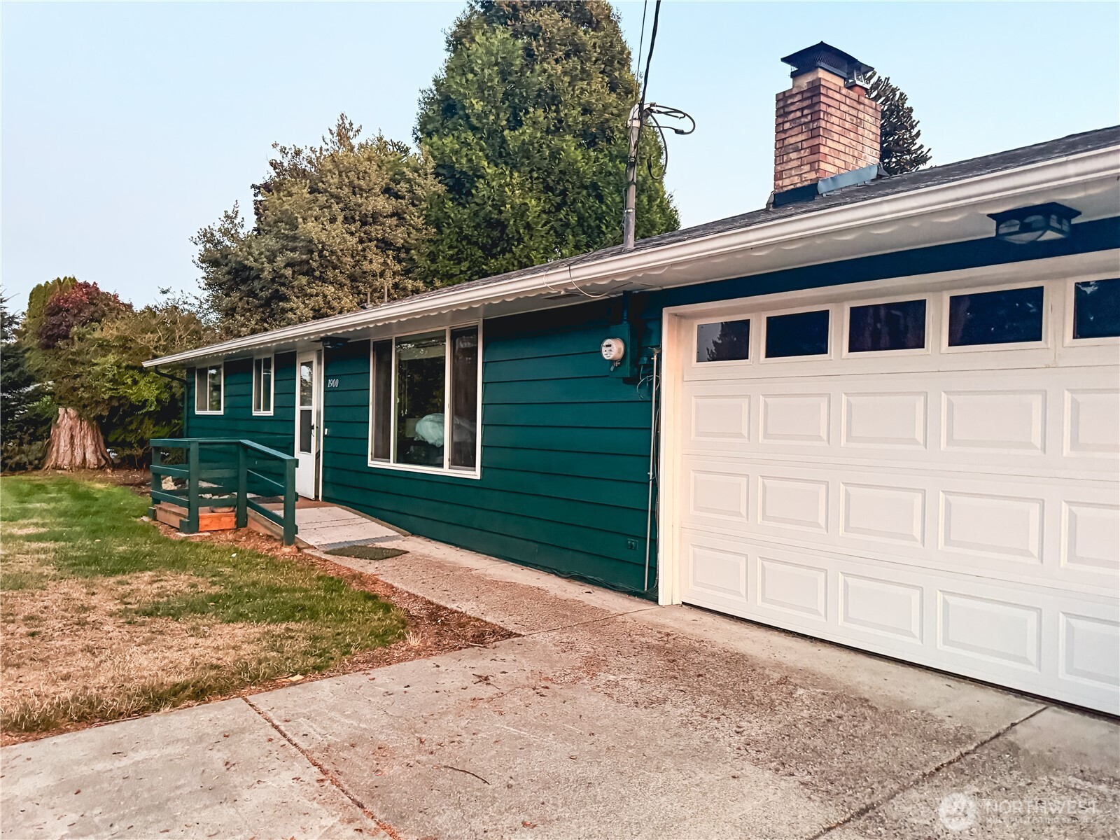 1900 Sparrs Lane