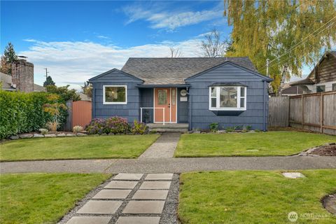 Photo of 4818 N 14th Street, Tacoma, WA 98406 (MLS # 2454737)