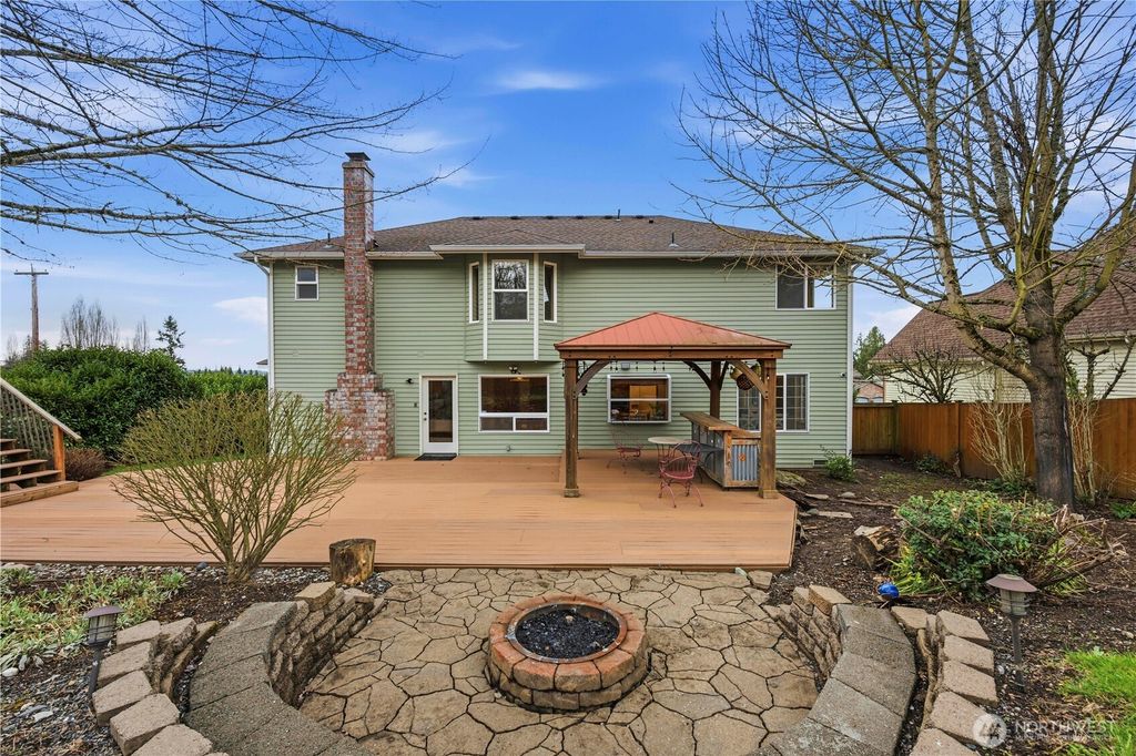 Photo of 5207 69th Drive NE, Marysville, WA 98270 (MLS # 2489283)