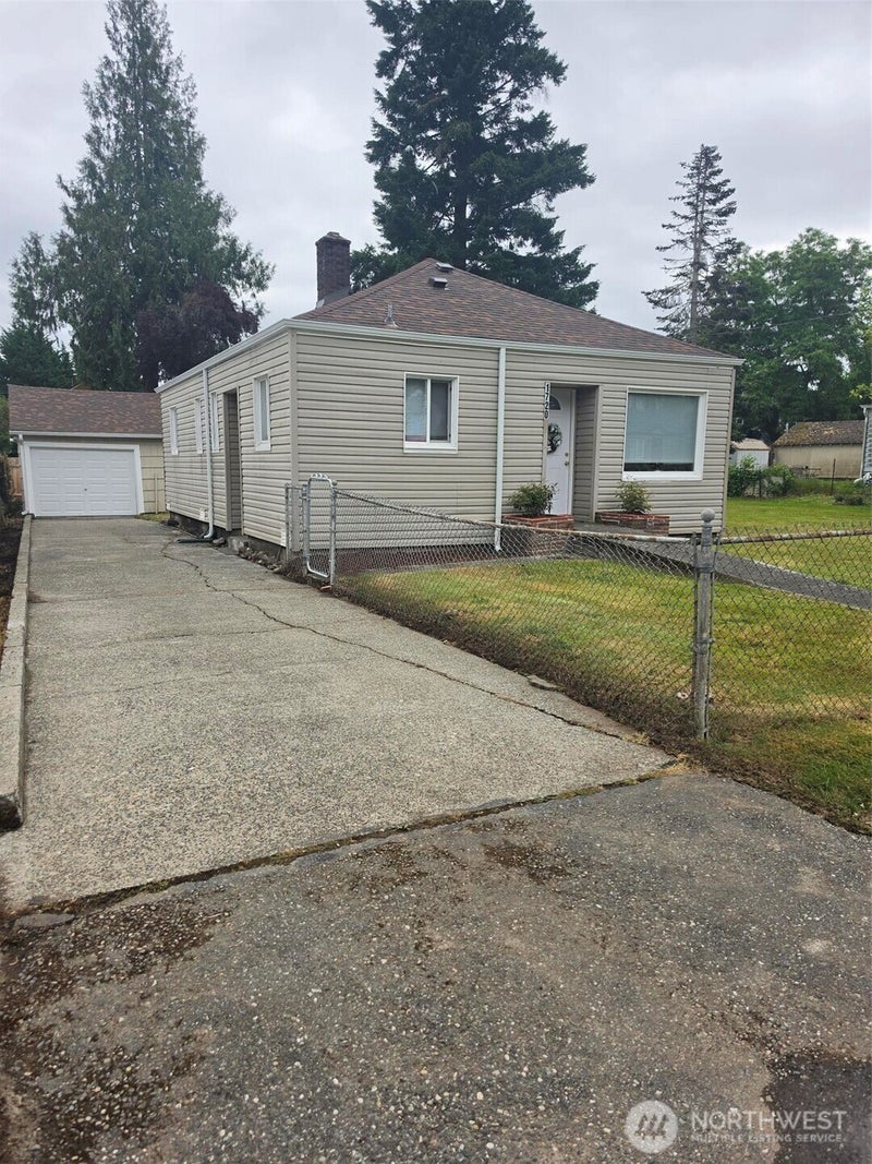 1720 Snyder Avenue