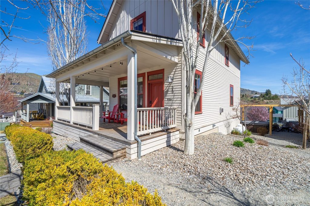 Photo of 540 Porcupine Lane, Chelan, WA 98816 (MLS # 2503730)