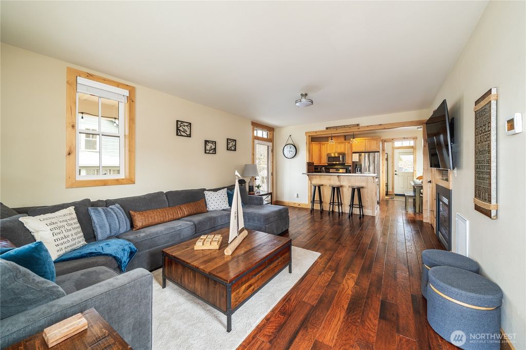 Photo of 540 Porcupine Lane, Chelan, WA 98816 (MLS # 2503730)