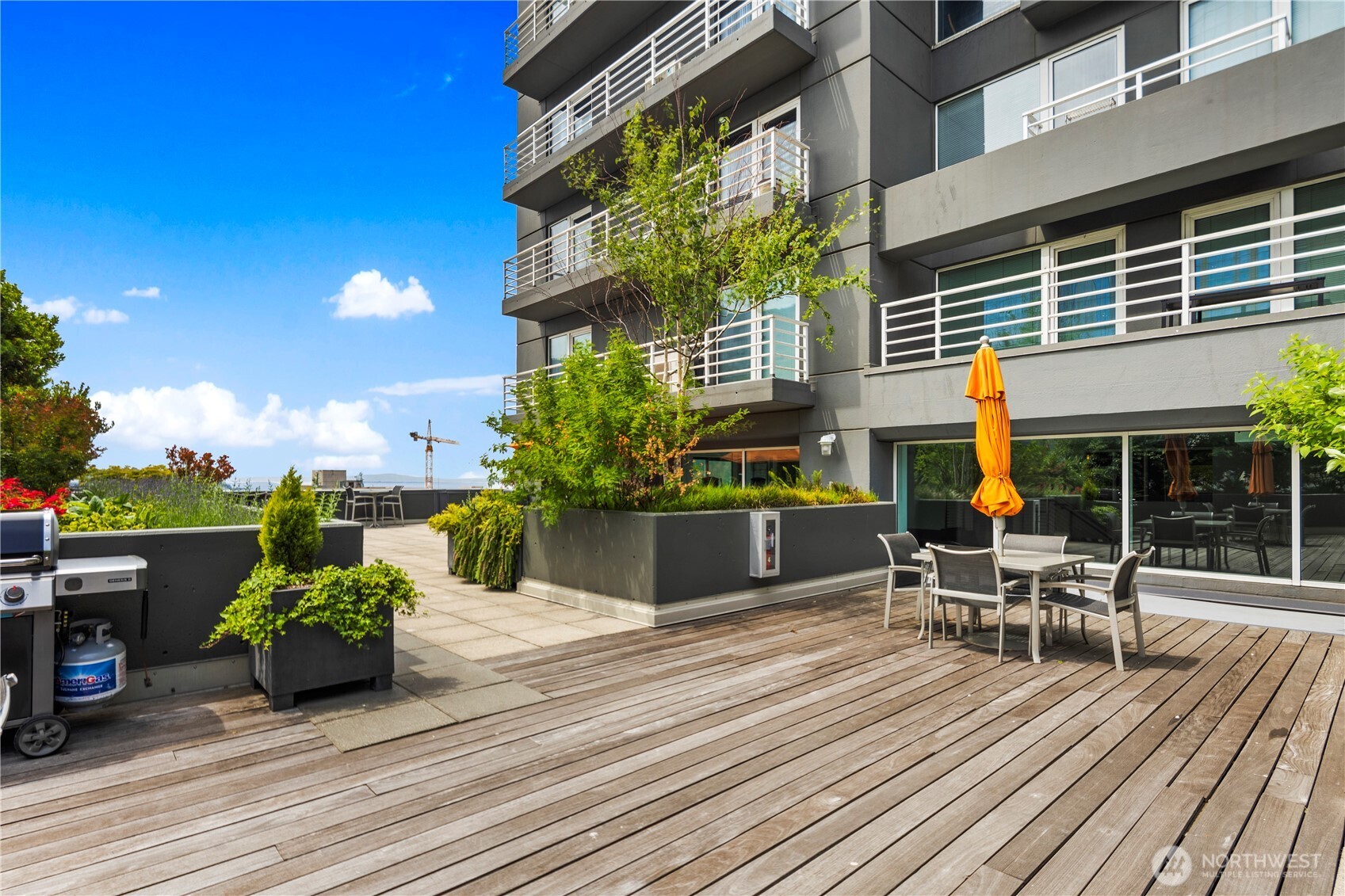 1415 2nd Avenue 1106