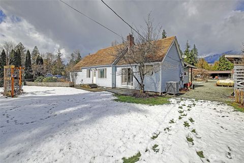 Photo of 39729 State Route 530 NE, Arlington, WA 98223 (MLS # 2485563)