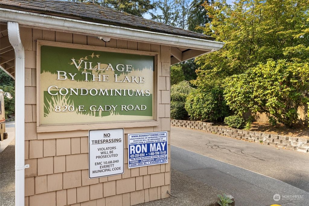 Photo of 820 Cady Road #B307, Everett, WA 98203 (MLS # 2274155)