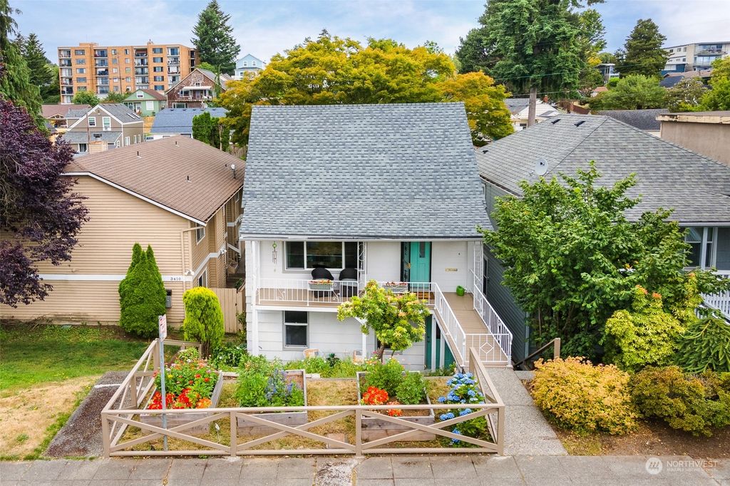 Photo of 3408 Rockefeller Avenue SE, Everett, WA 98201 (MLS # 2136901)