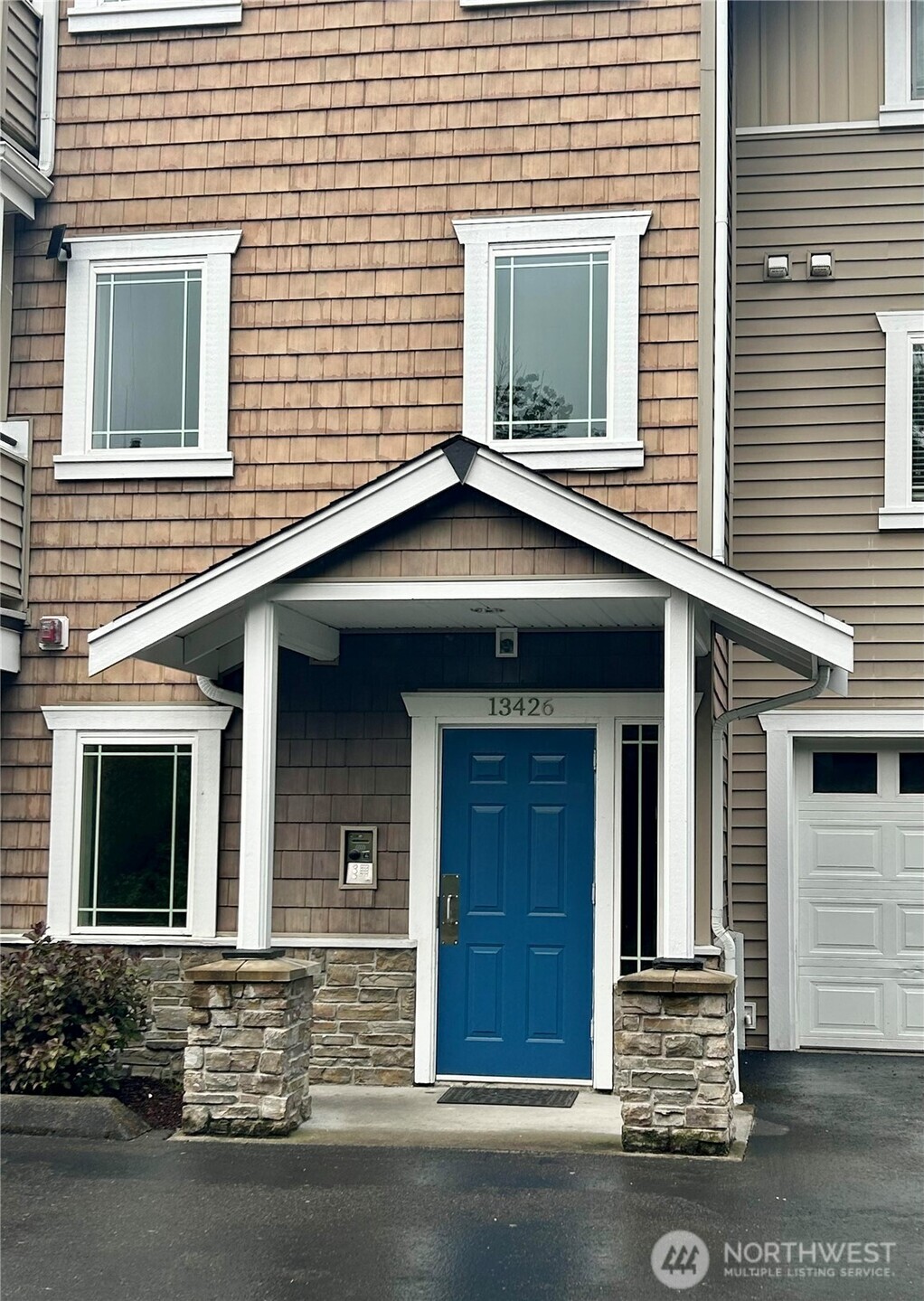 13426 97th Avenue E 301