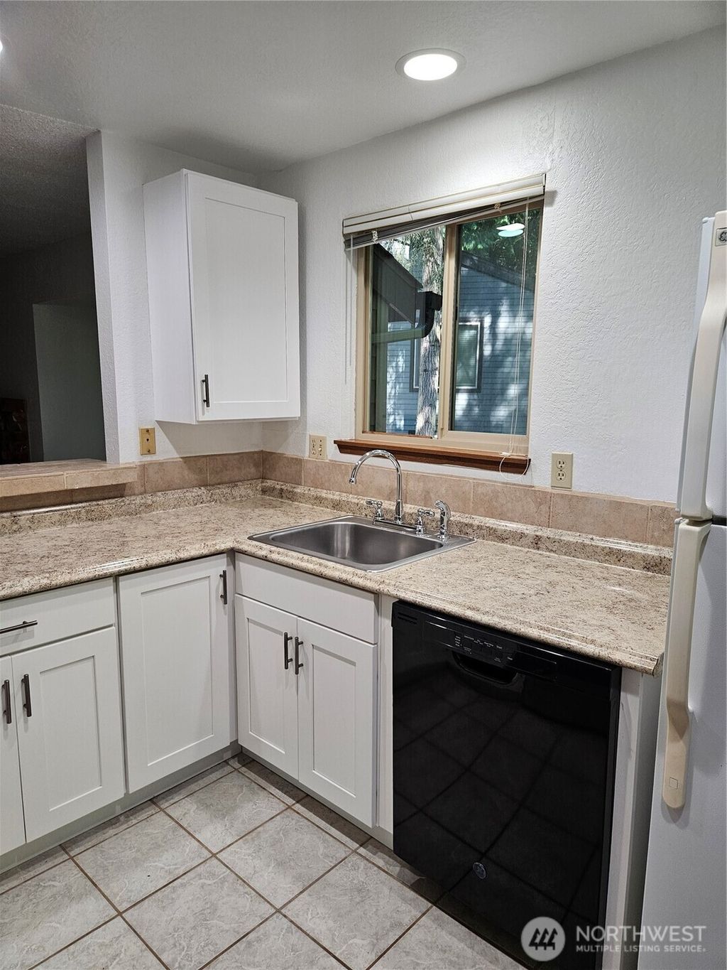 Photo of 14622 NE 80th #35B, Redmond, WA 98052 (MLS # 2415558)
