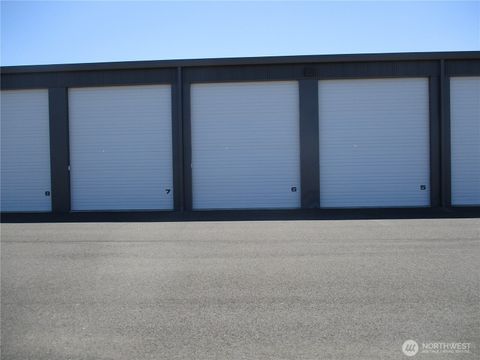 Photo of 903 W Curie St #A6, Richland, WA 99354 (MLS # 2502580)