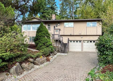 Photo of 12516 SE 4th Place, Bellevue, WA 98005 (MLS # 2439187)