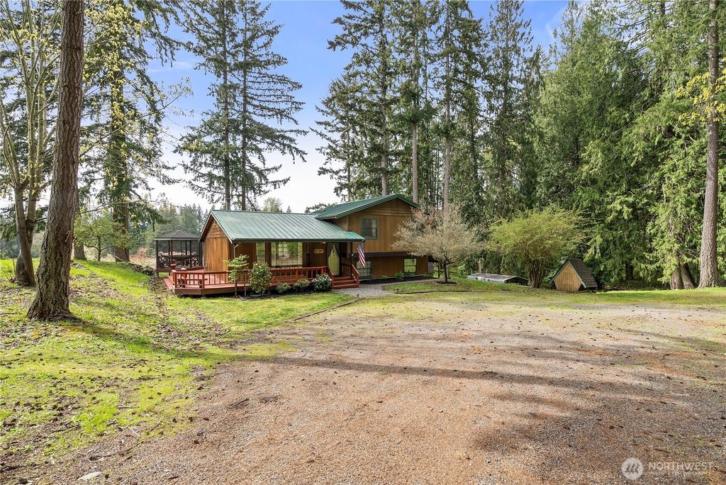 Photo of 7119 345th Street S, Roy, WA 98580 (MLS # 2505549)
