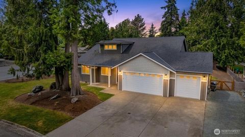 Photo of 611 Upland Drive, Mount Vernon, WA 98273 (MLS # 2501417)