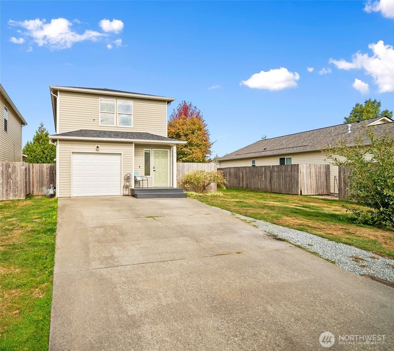 3417 Rosewood Street