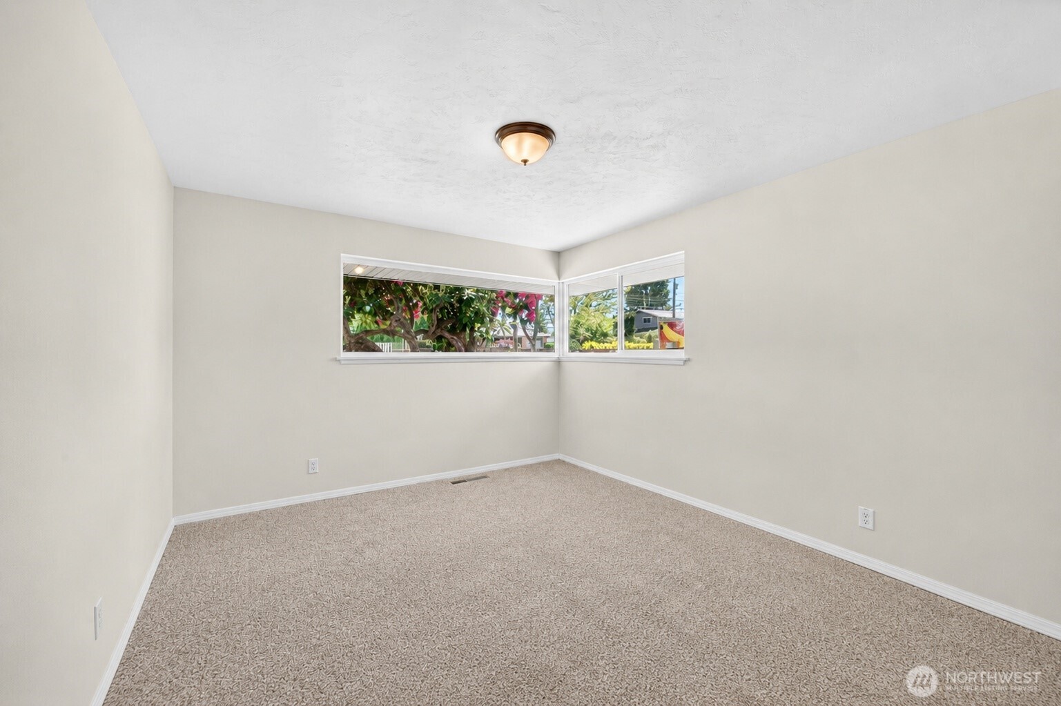 10612 Waller Road E