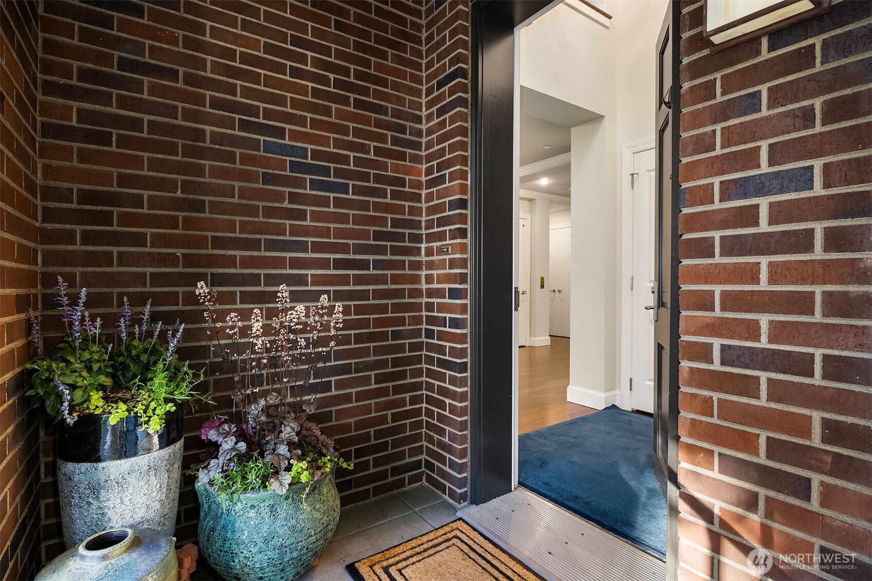 725 Harvard Avenue E