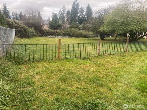 Photo of 15238 SE 277th Place, Kent, WA 98042 (MLS # 2449002) Photo of 15238 SE 277th Place, Kent, WA 98042 (MLS # 2449002)