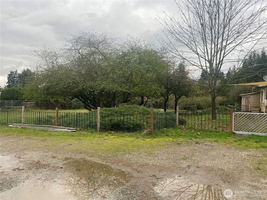 Photo of 15238 SE 277th Place, Kent, WA 98042 (MLS # 2449002)