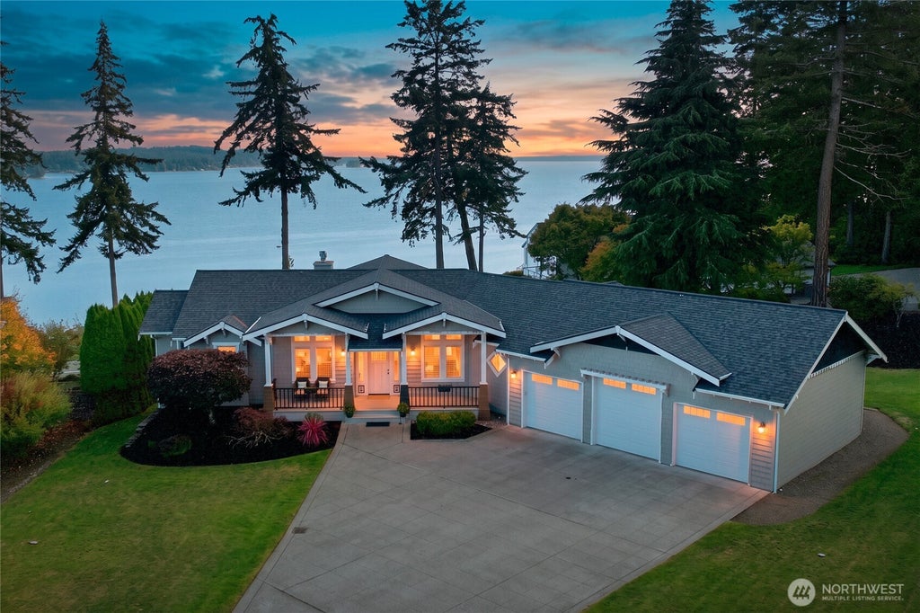 Photo of 10506 122nd Street NW, Gig Harbor, WA 98329 (MLS # 2579703)