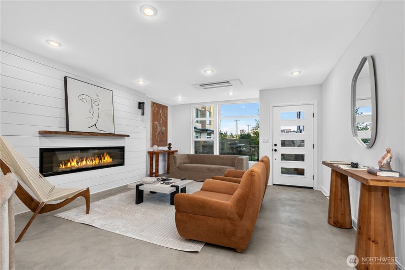 5011 Fauntleroy Way SW Unit A
