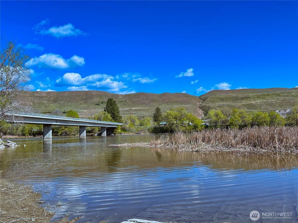 Photo of 284 Monse Bridge Road, Brewster, WA 98812 (MLS # 2510748)