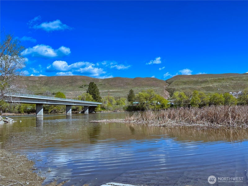 284 Monse Bridge Road
