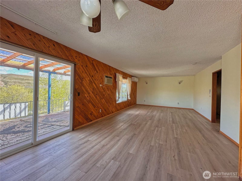 284 Monse Bridge Road