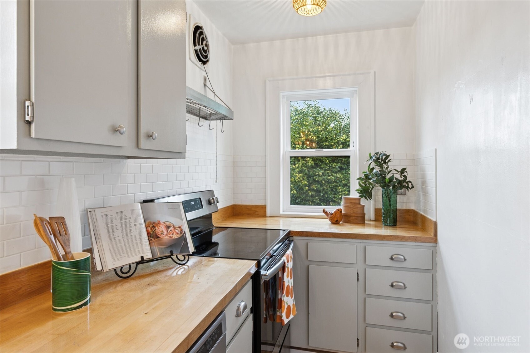 408 Rogers Street SW