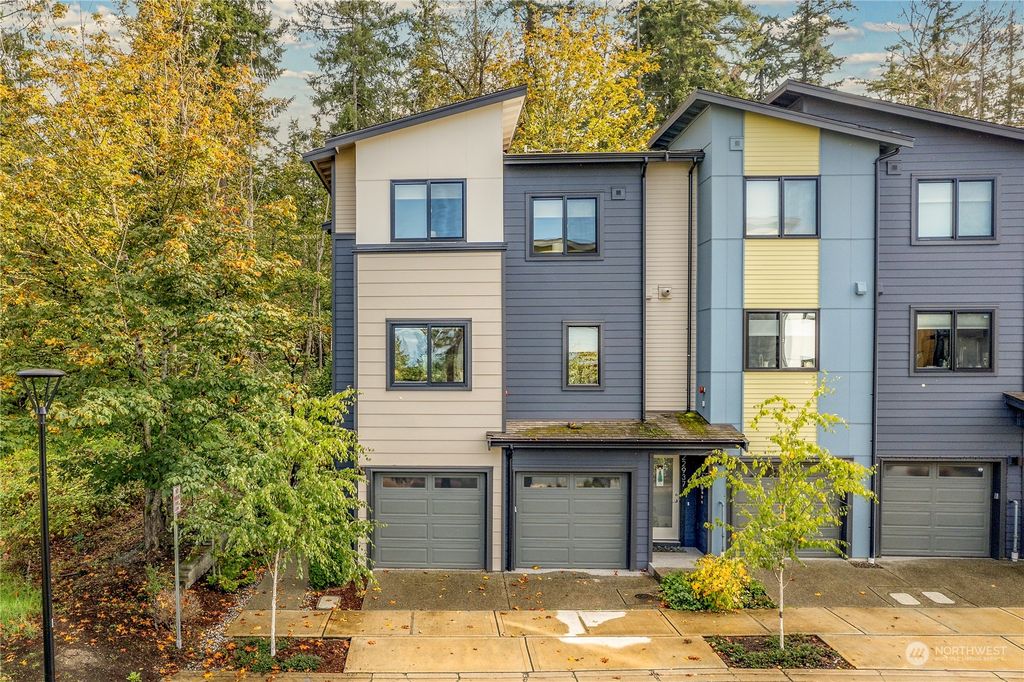 Photo of 22949 SE 5th Court, Sammamish, WA 98074 (MLS # 2171253)