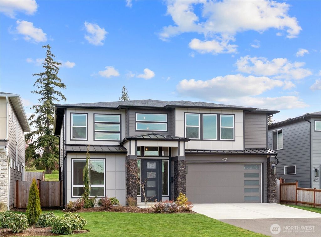 Photo of 421 Rockefeller Avenue, Everett, WA 98201 (MLS # 2346802)