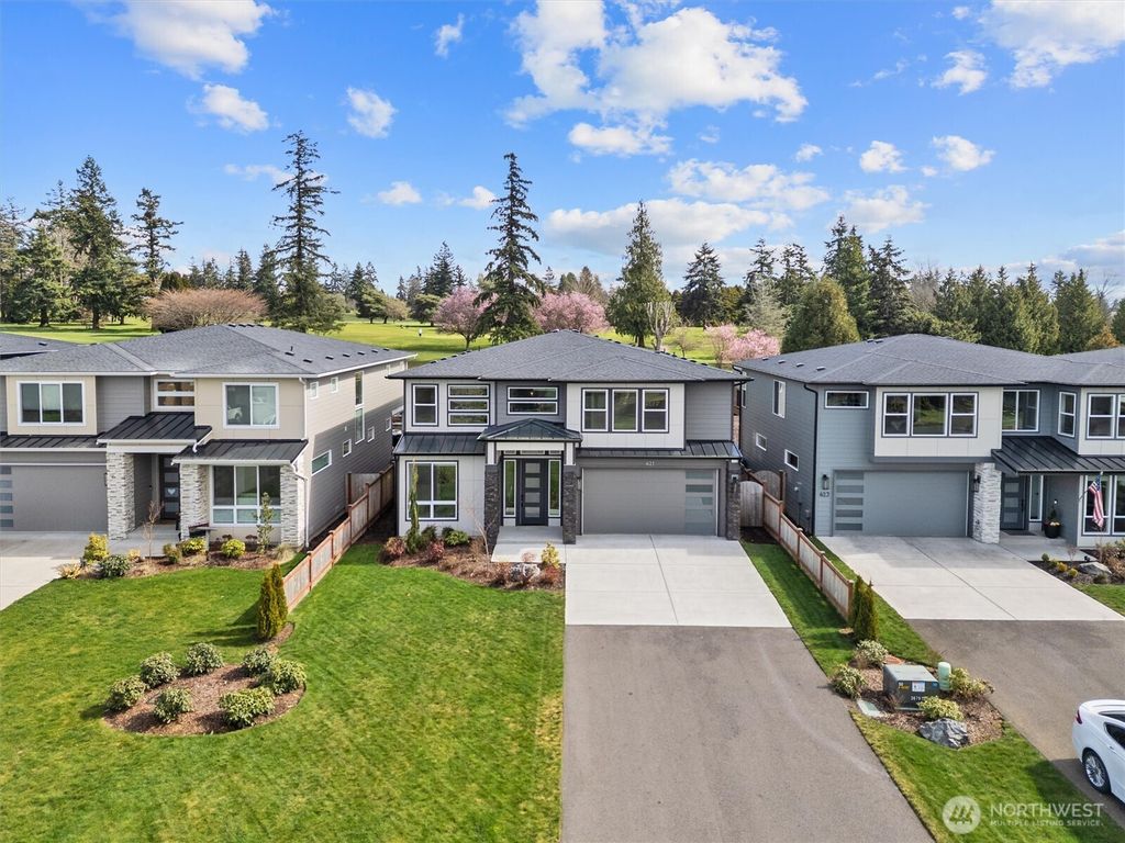 Photo of 421 Rockefeller Avenue, Everett, WA 98201 (MLS # 2346802)