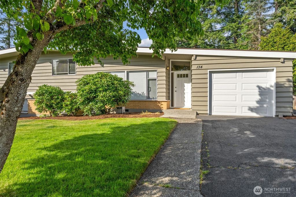 Photo of 134 160th Place SE, Bellevue, WA 98008 (MLS # 2541223)