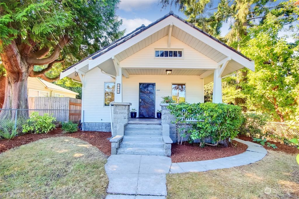 Photo of 3551 SW 99th St. St, Seattle, WA 98126 (MLS # 2267149)