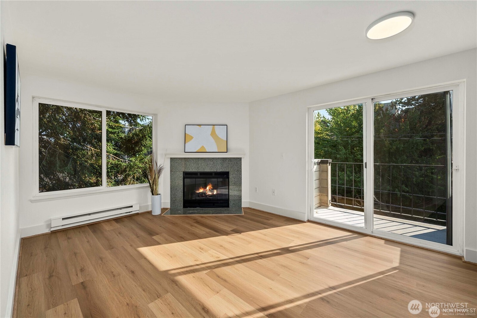 4831 Fauntleroy Way SW 401