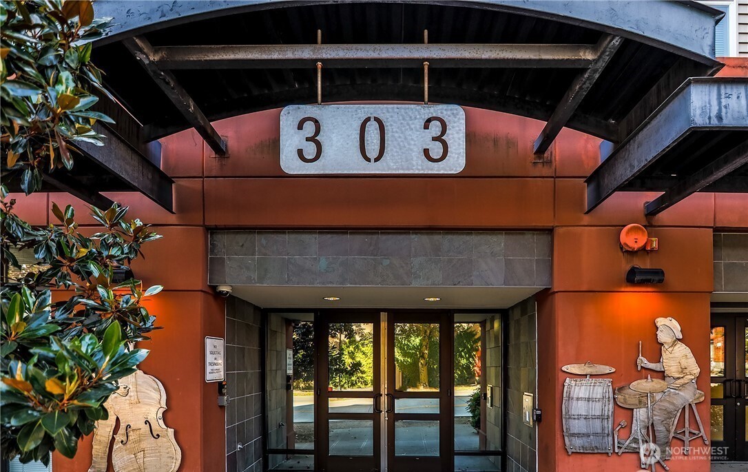 303 23rd Avenue S 304