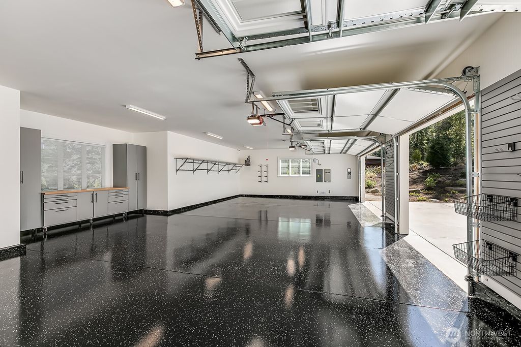 listing image 9362182246743931198