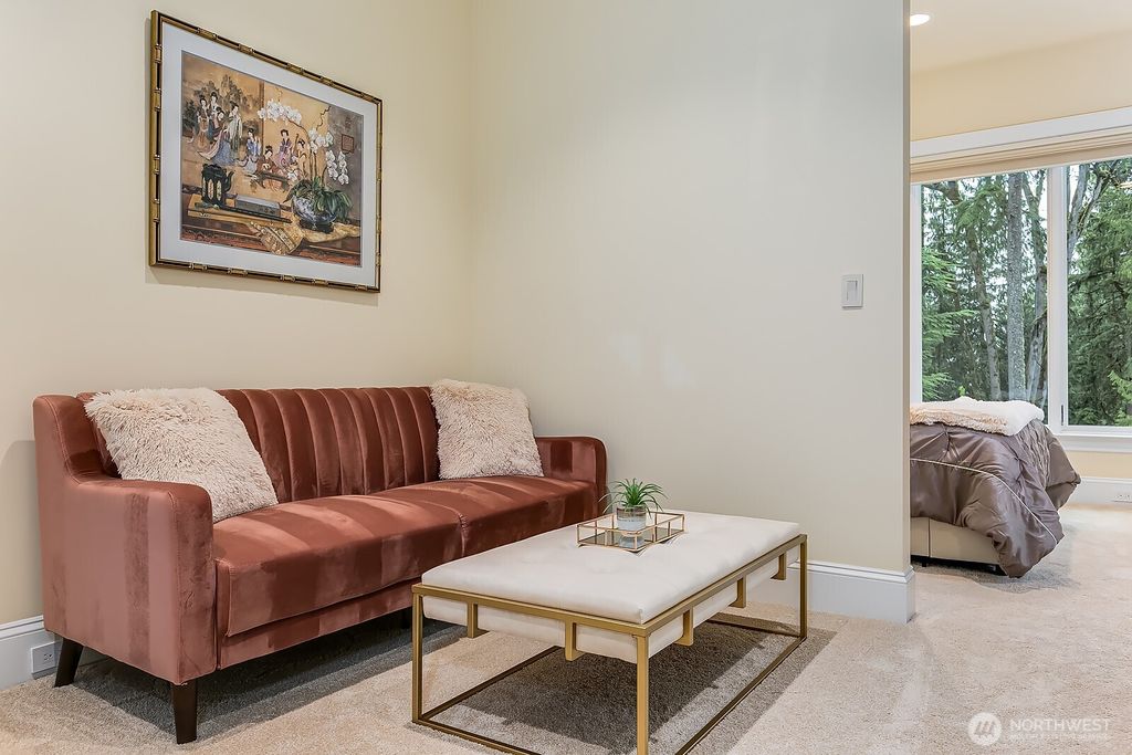 listing image 9367372158184135689