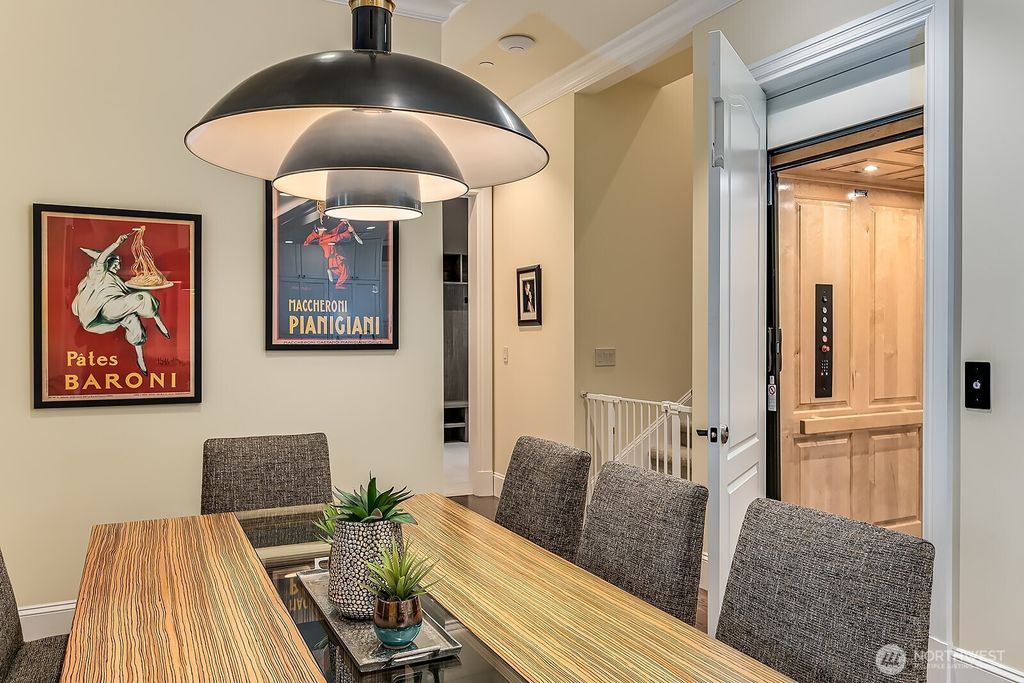 listing image 9365960276079753892