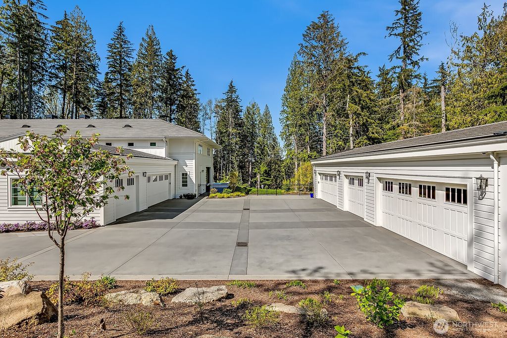 listing image 9368210956759300557