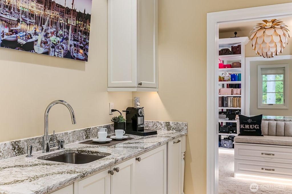 listing image 9364758604793826841
